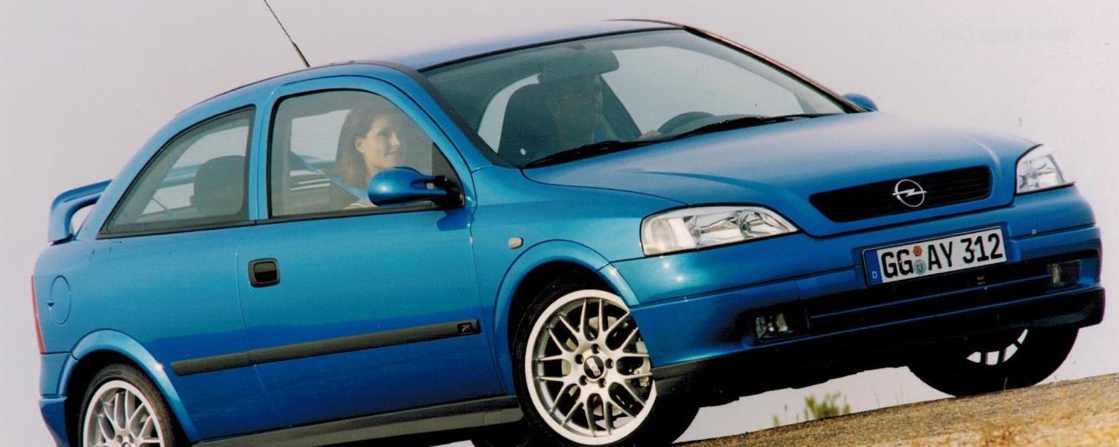 opel opc storia foto