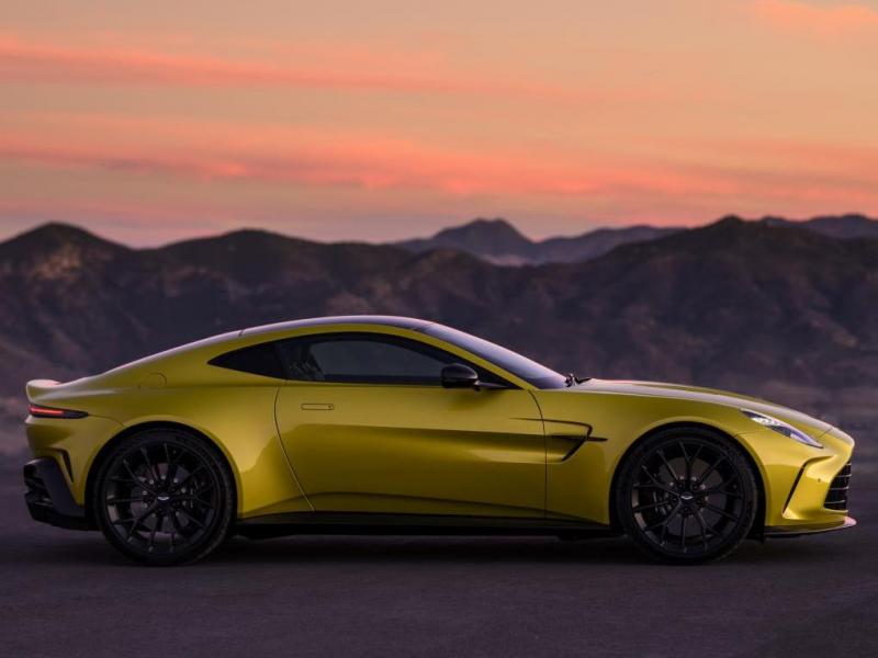 Aston Martin Vantage Roadster ambiente