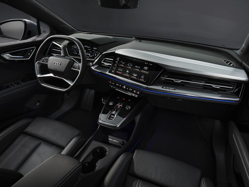 Audi Q4 Sportback e-tron interni 1