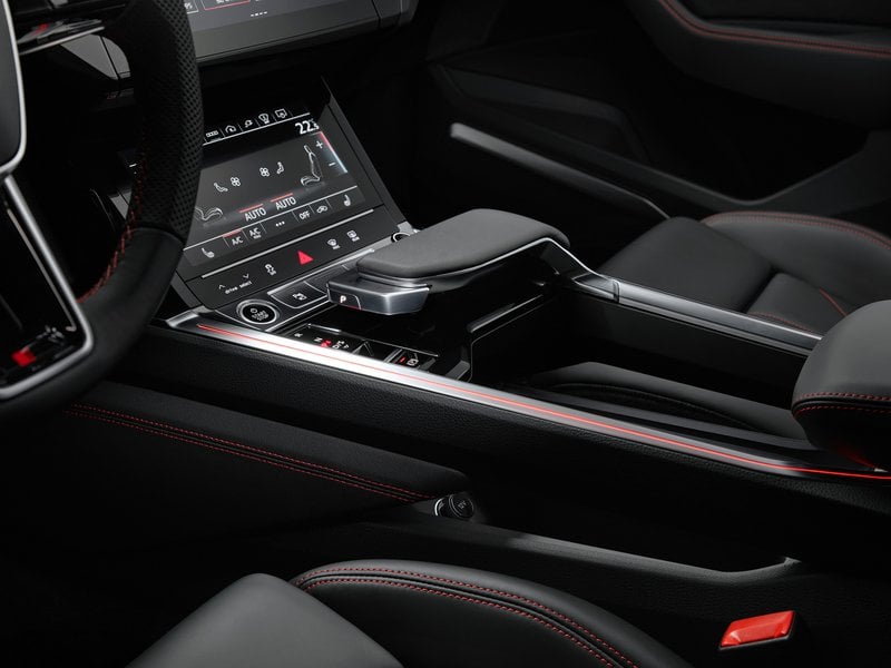 Audi Q8 e-tron 3