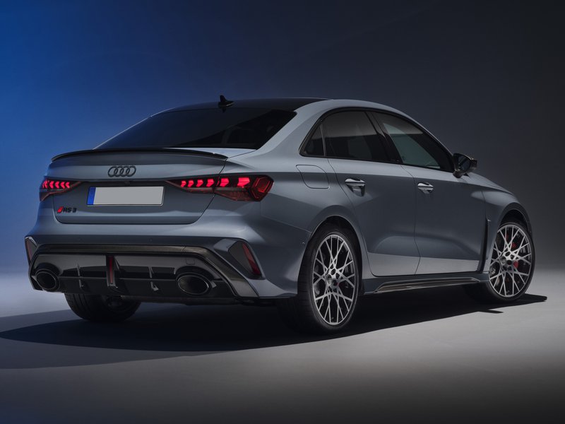 Audi RS 3 Sedan posteriore