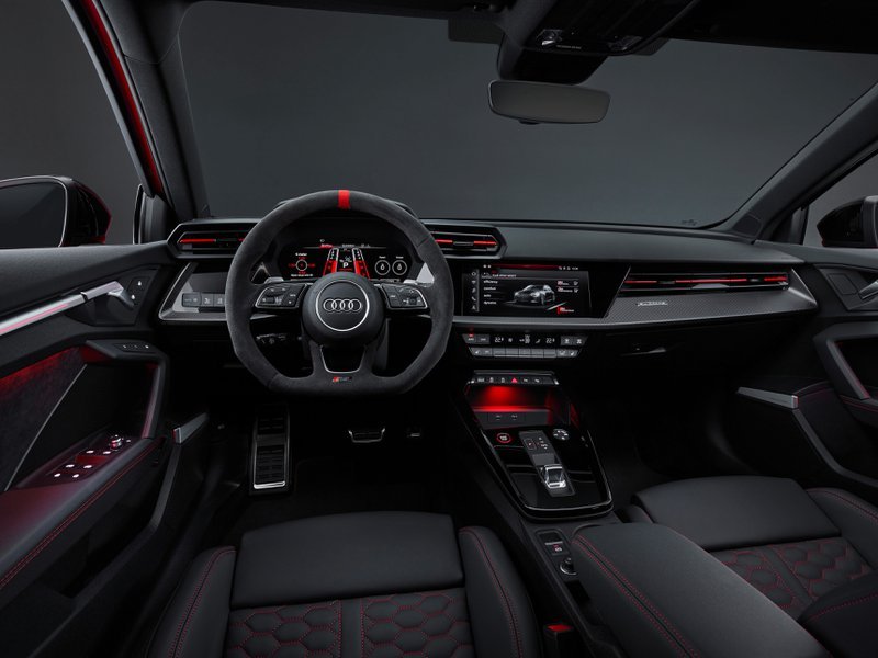 Audi Nuova RS 3 Sportback strumentazione