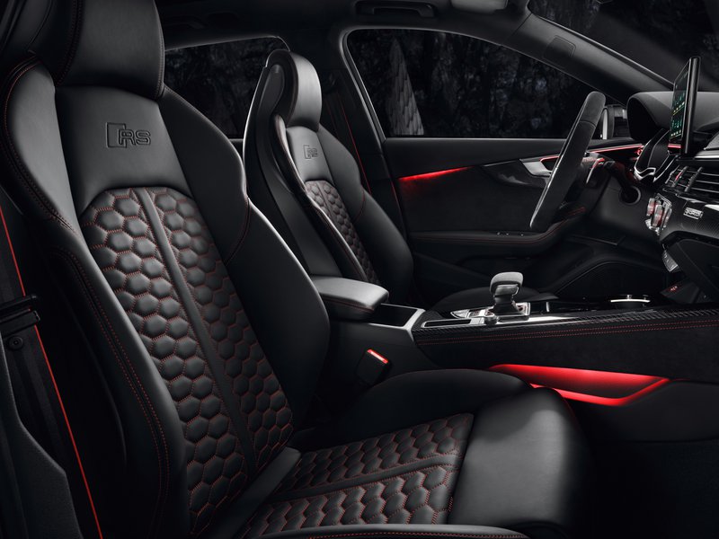 Audi RS4 Avant interni