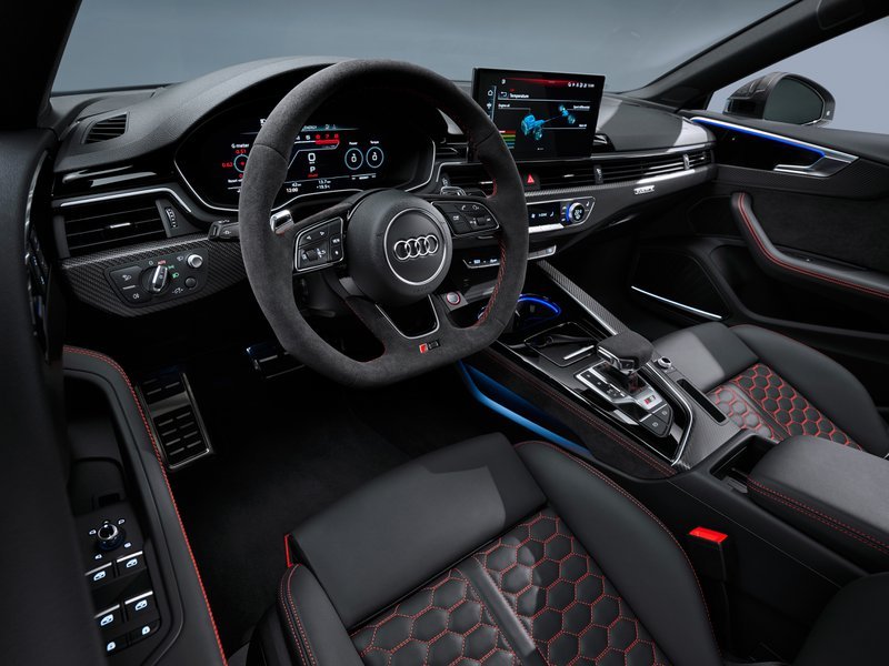 Audi RS5 Sportback interni strumentazione