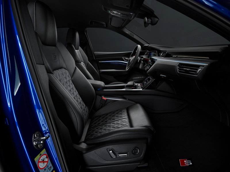 Audi SQ8 Sportback e-tron 1
