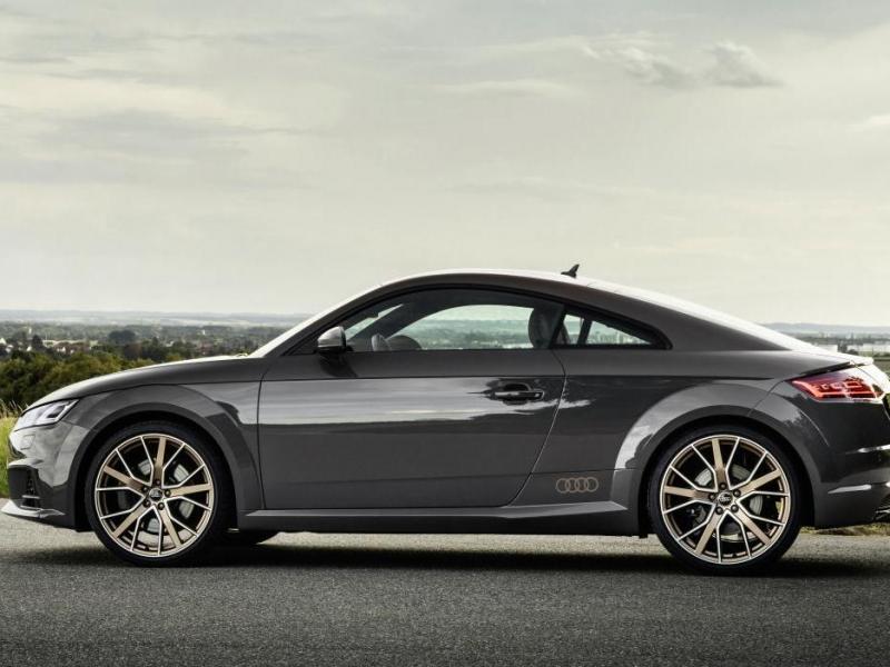 audi tt coupe laterale