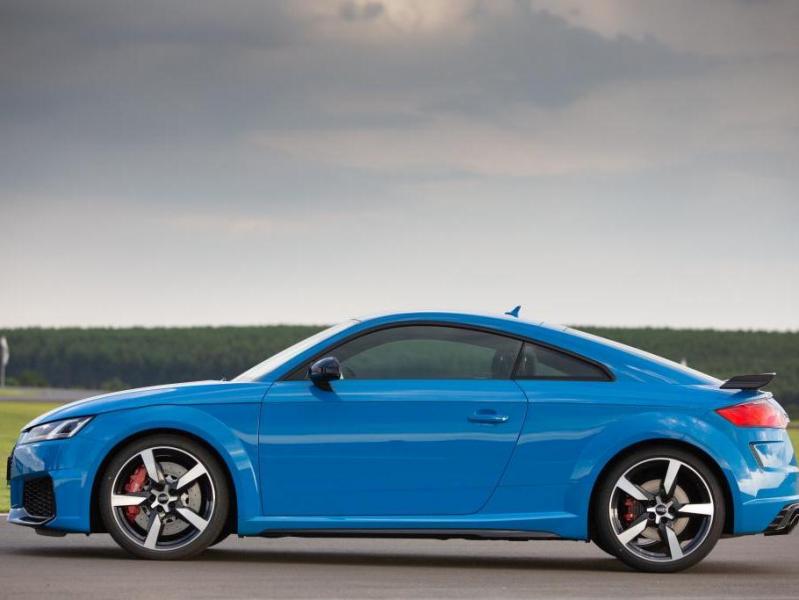 Audi tt RS coupe profilo