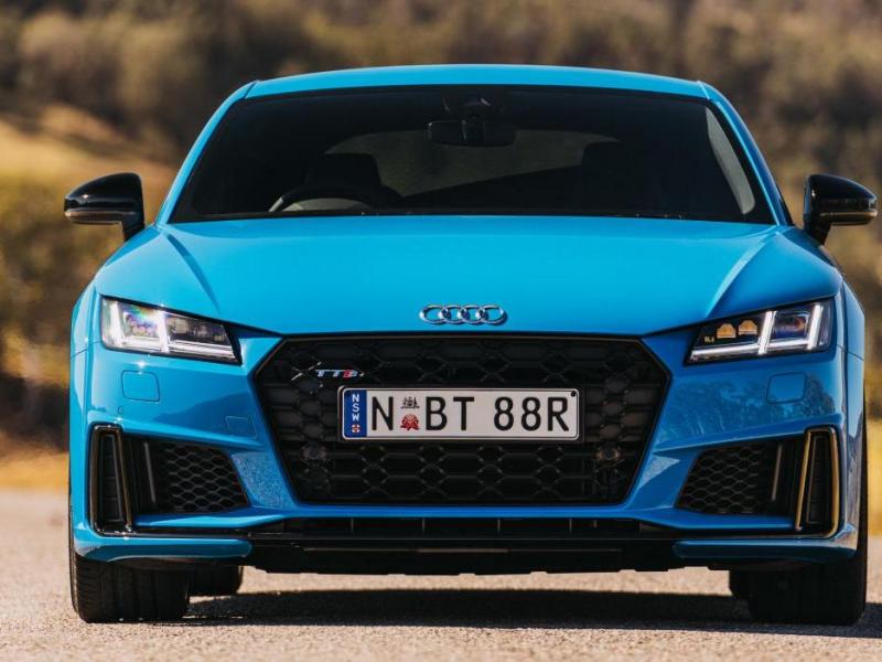 Audi TTS coupe frontale statica