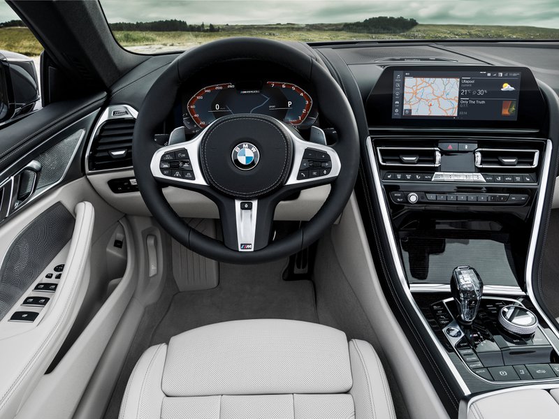 BMW Serie 8 Cabrio interni