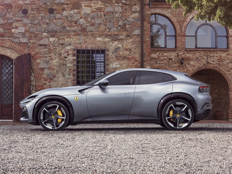 Ferrari Purosangue profilo
