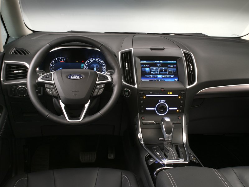 Ford Galaxy interni 1