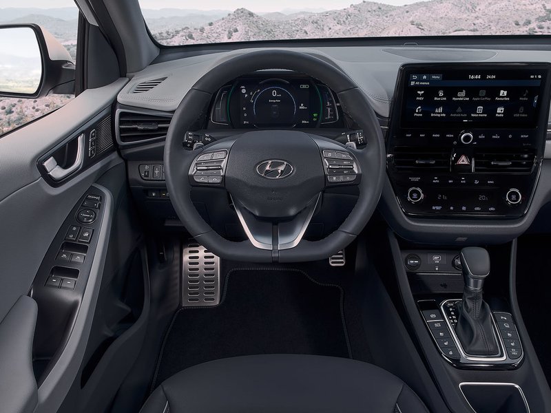 Hyundai Nuova IONIQ Plug-in Hybrid interni