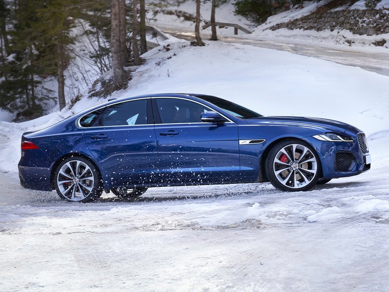 Jaguar Nuova XF profilo