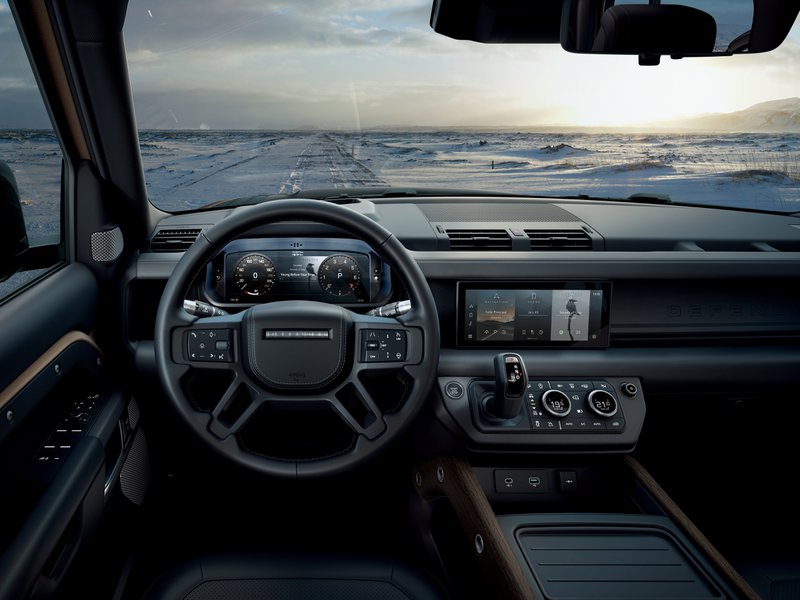Land Rover Nuova Defender 90 interni strumentazione