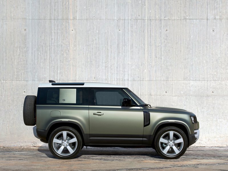 Land Rover Nuova Defender 90 profilo