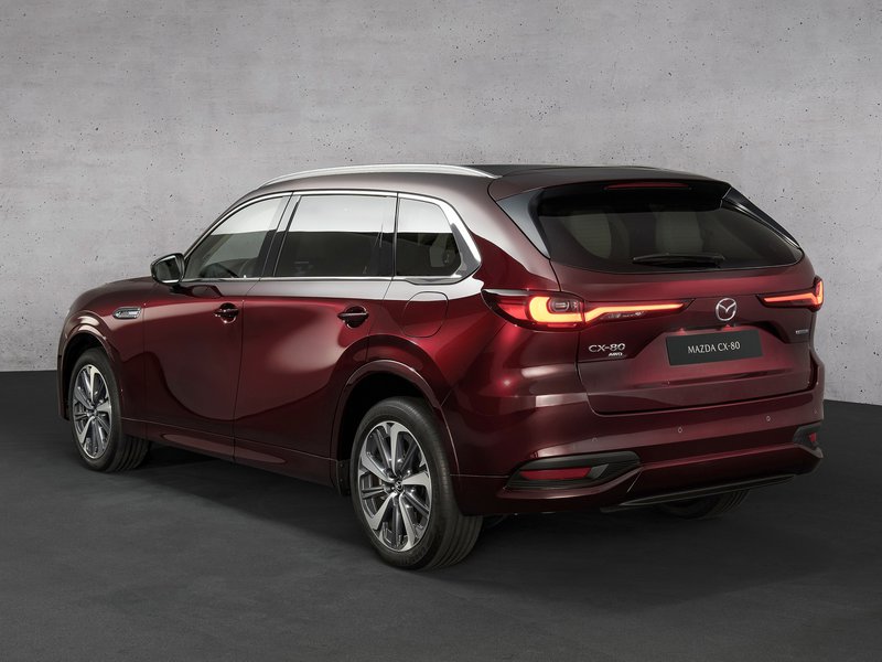 Mazda Nuova CX-80 posteriore