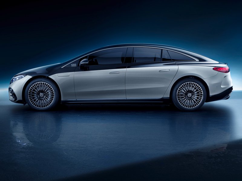 Mercedes-Benz Nuova EQS profilo
