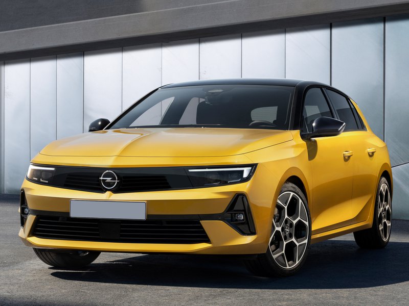 Opel Nuova Astra tre quarti anteriore