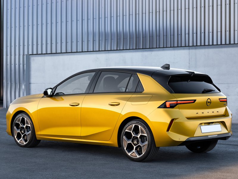 Opel Nuova Astra profilo 1