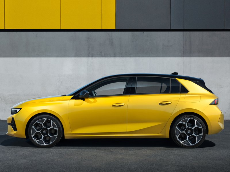 Opel Nuova Astra profilo