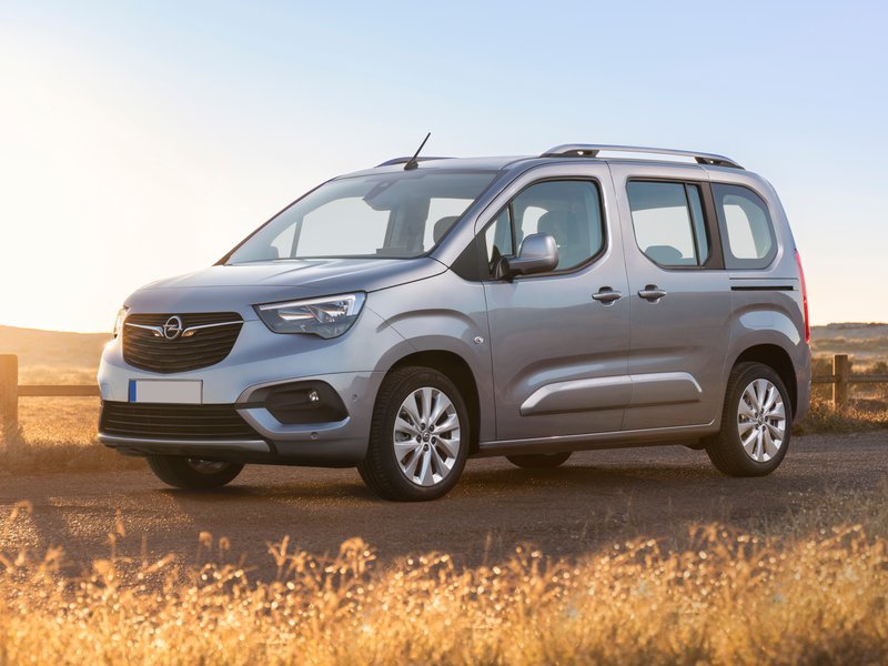 Opel Nuovo Combo Life tre quarti anteriore 1