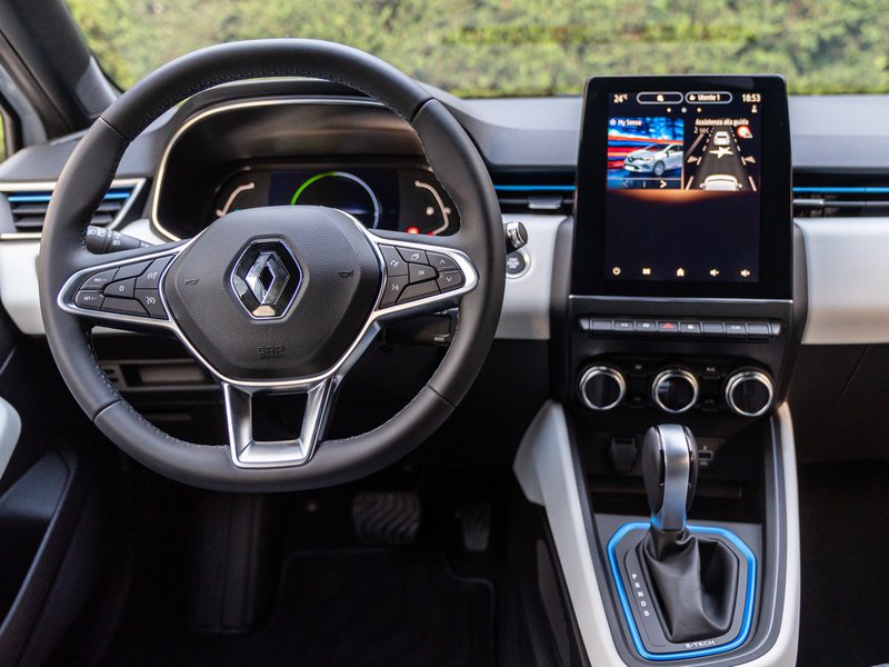Renault Clio E-Tech Hybrid strumentazione