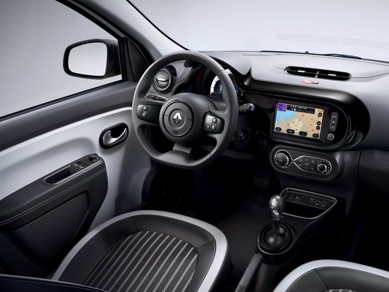 Renault Nuova Twingo Electric interni 1