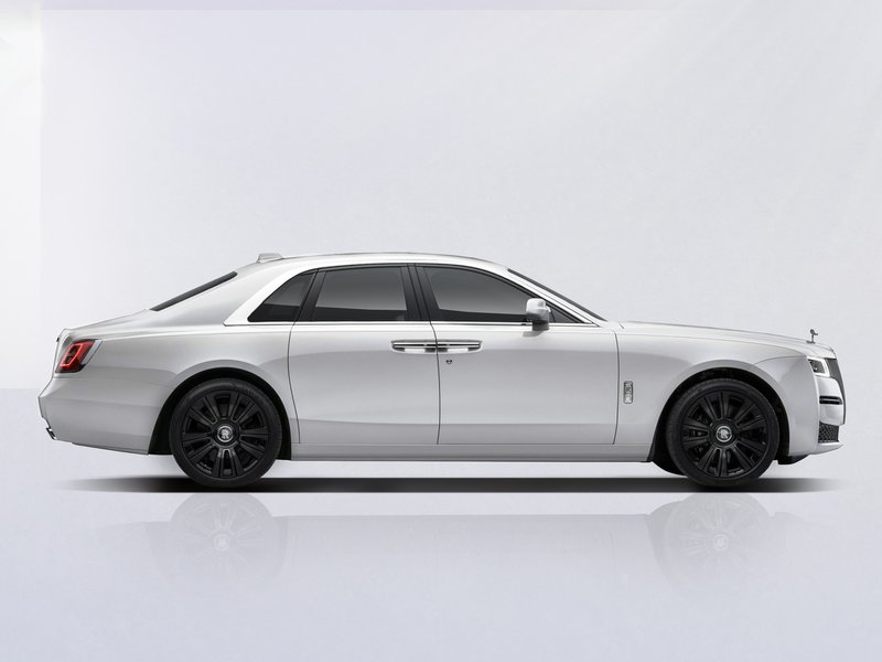 Rolls-Royce Ghost profilo