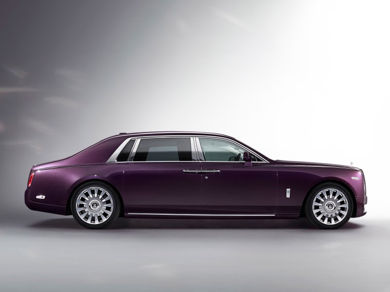 Rolls-Royce Phantom profilo