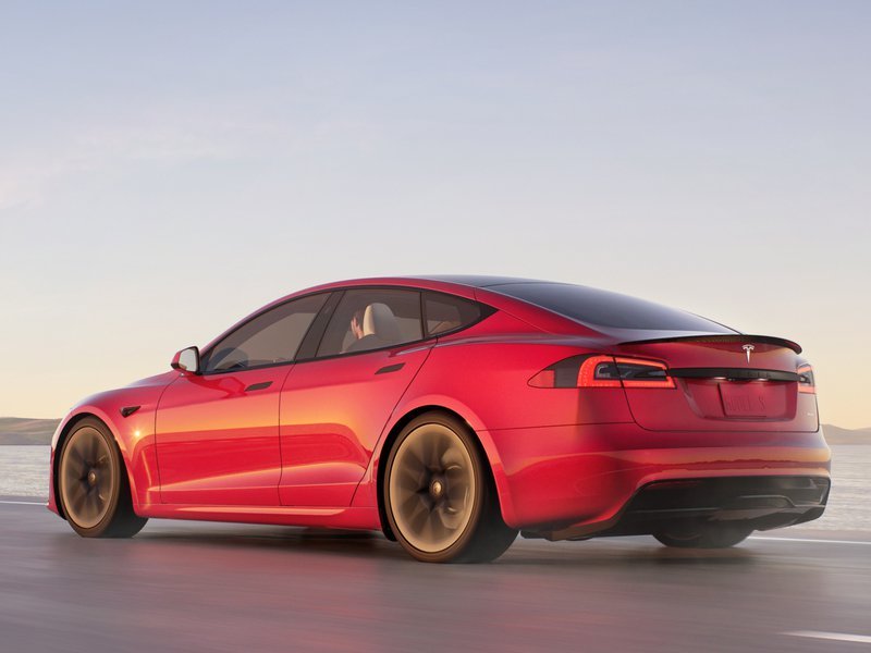 Tesla Model S profilo 1
