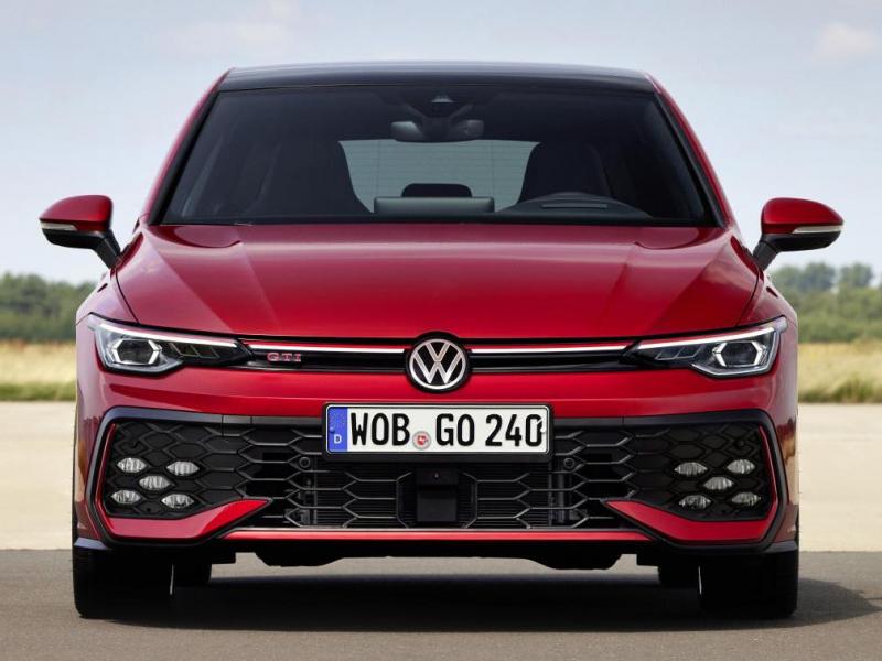 Volkswagen Golf GTI fronte